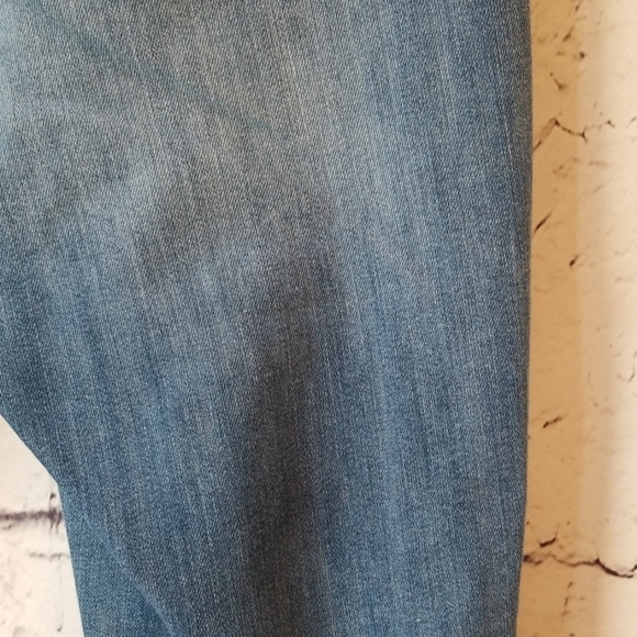 Gap Mid-Rise Classic Straight Jeans - Size 4 - GUC - Picture 7 of 8